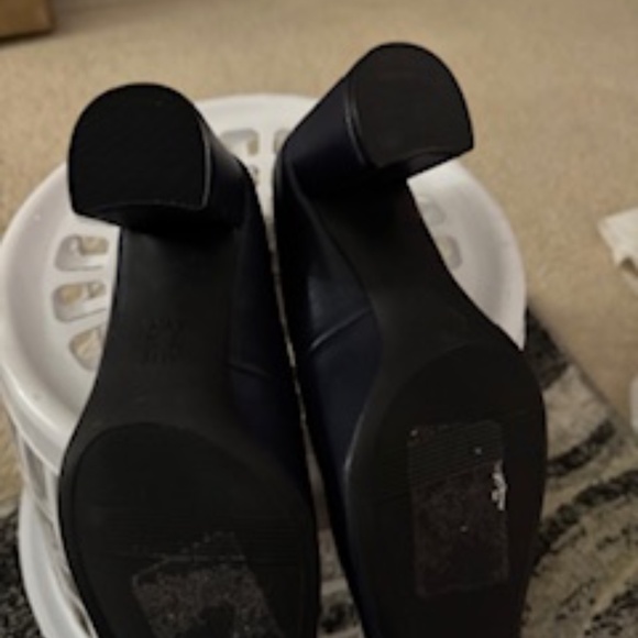 New! 9 Nine West - Blue Shoes-9 - Picture 2 of 2